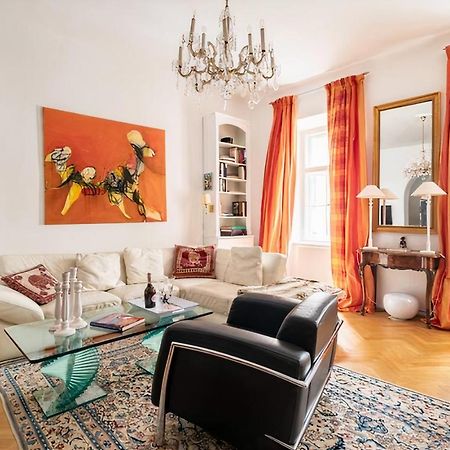 Апартаменты Imperial Gem . Flamboyant Studio . Heart Of Вена Экстерьер фото